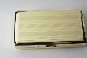 Custom Engraved Golden Cigarette Case Double Sided Linear Design 120s Personalized Cigarette Holder -Hand Engraved