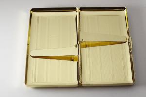Custom Engraved Golden Cigarette Case Double Sided Linear Design 120s Personalized Cigarette Holder -Hand Engraved