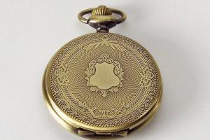 Engraved Pocket Watch Fancy Crest Cover Personalized Bronze Color Vintage Look Quartz Battery Operated  - Hand Engraved