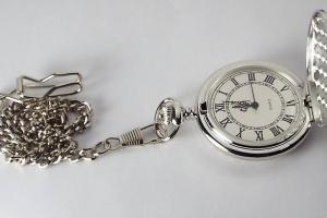 Engraved Pocket Watch Silver Crest Cover Personalized Quartz Battery Operated - Hand Engraved