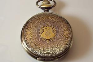 Engraved Pocket Watch Fancy Crest Cover Personalized Bronze Color Vintage Look Quartz Battery Operated - Hand Engraved