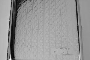 Cigarette Case Custom Engraved Personalized Double Sided 100s Cigarette Case with Diamond Pattern  -Hand Engraved