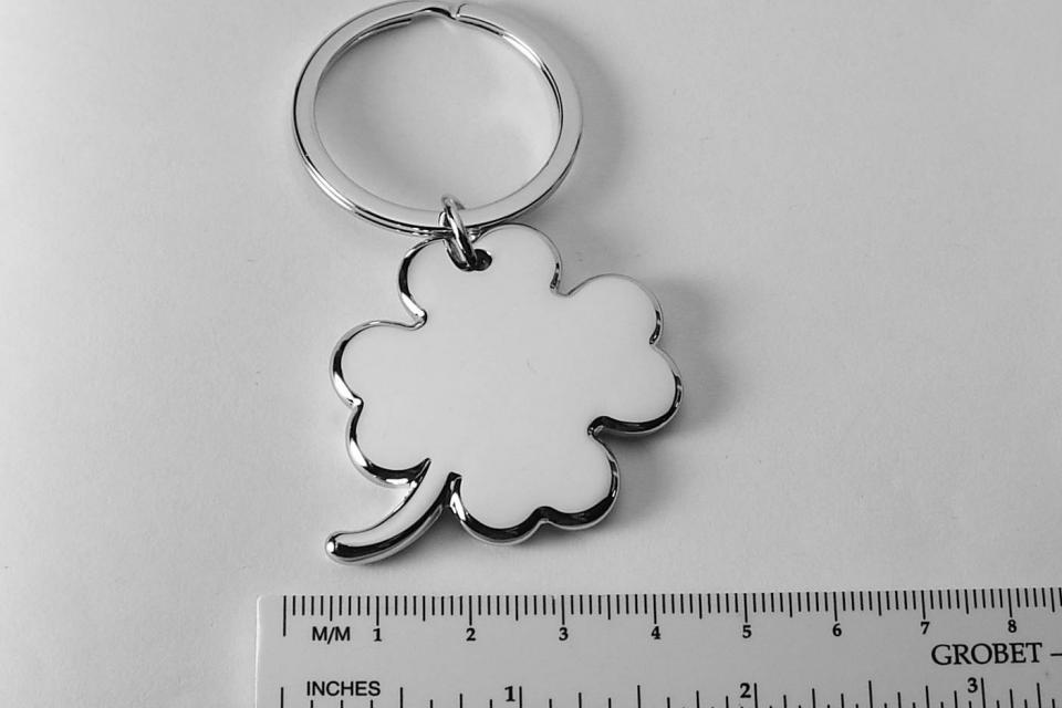 Custom Engraved Personalized Lucky Four Leaf Clover High Polish Silver Key Chain  - Hand Engraved