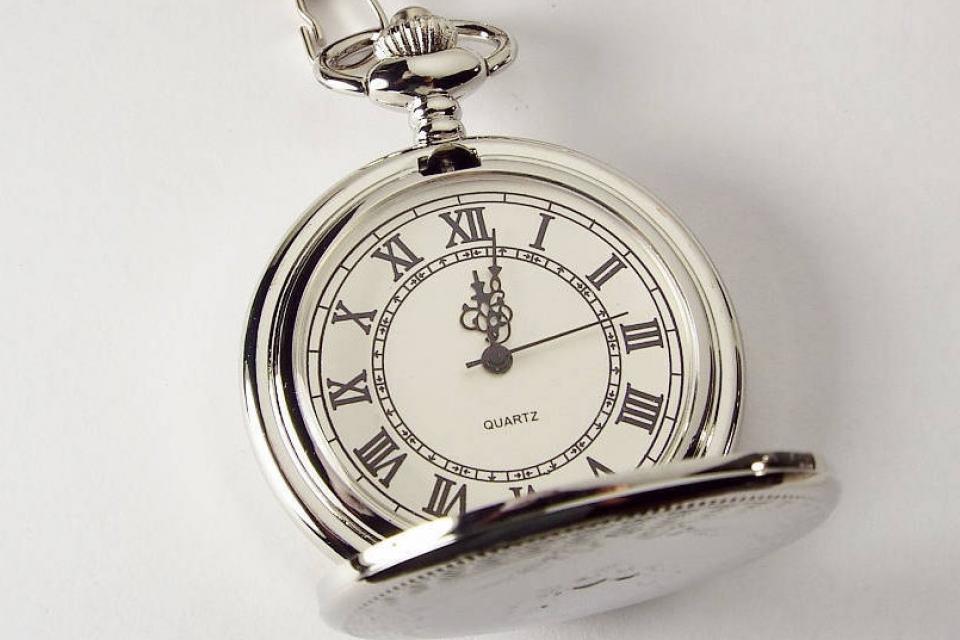 Engraved Pocket Watch Silver Crest Cover Personalized Quartz Battery Operated  - Hand Engraved