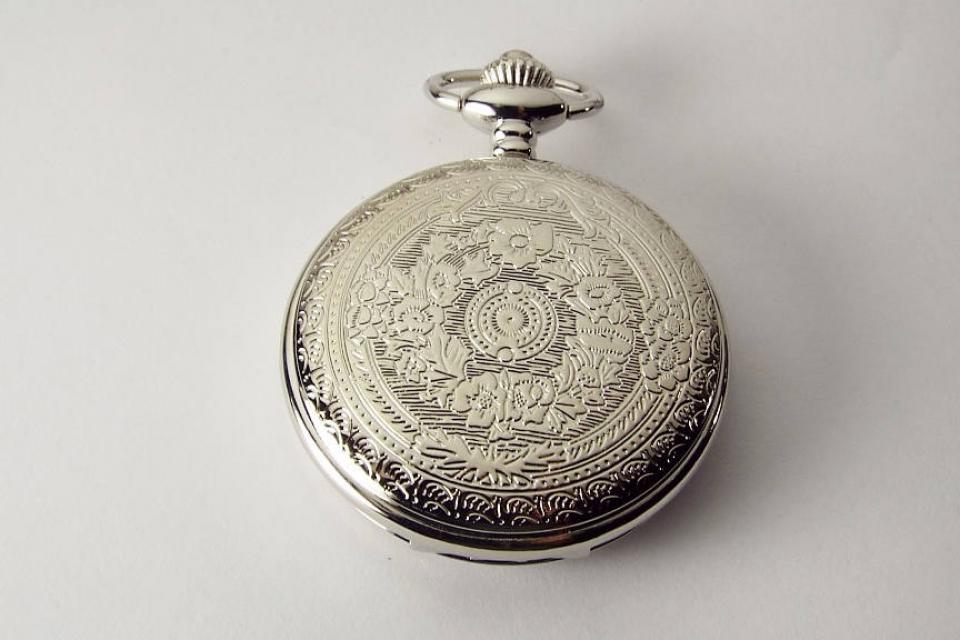 Engraved Pocket Watch Silver Crest Cover Personalized Quartz Battery Operated - Hand Engraved