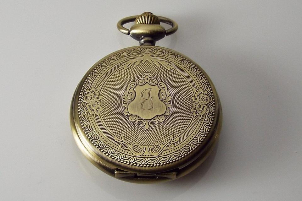 Engraved Pocket Watch Fancy Crest Cover Personalized Bronze Color Vintage Look Quartz Battery Operated - Hand Engraved