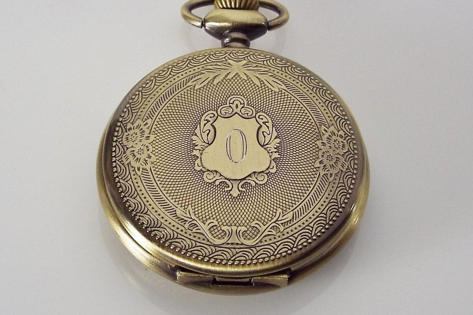 Engraved Pocket Watch Fancy Crest Cover Personalized Bronze Color Vintage Look Quartz Battery Operated - Hand Engraved