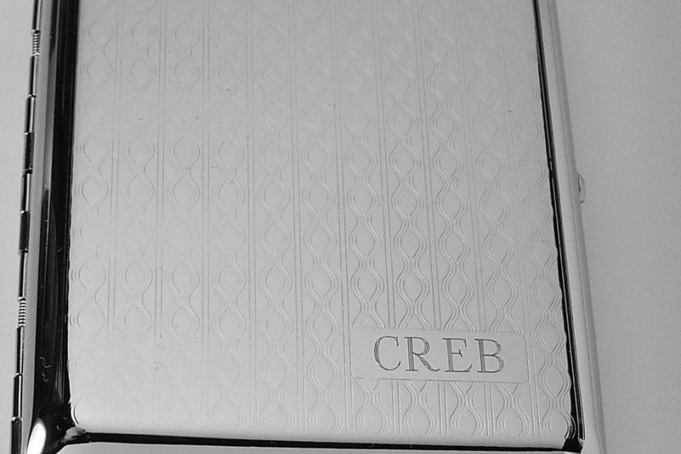 Cigarette Case Custom Engraved Personalized Double Sided 100s Cigarette Case with Diamond Pattern  -Hand Engraved