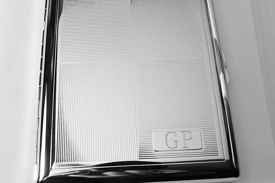 100s Cigarette Case Custom Engraved Personalized Double Sided Checkerboard Design 100s Cigarette Case -Hand Engraved