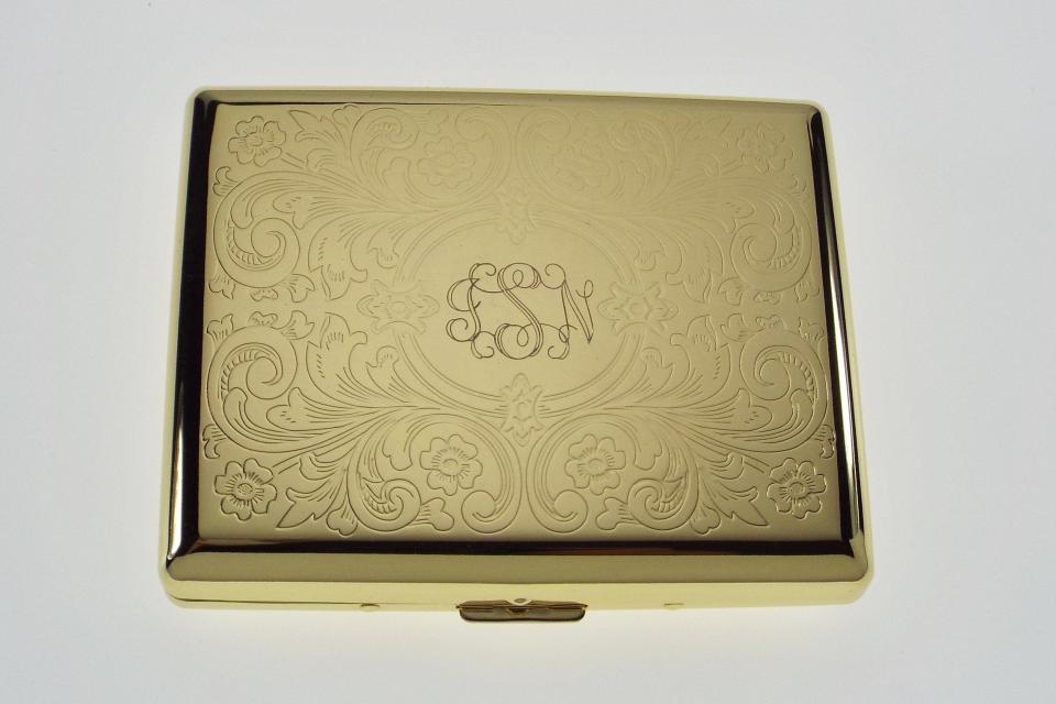 Cigarette Case Personalized Golden 100s Scrolling Design Custom Engraved Double Sided Case  -Hand Engraved