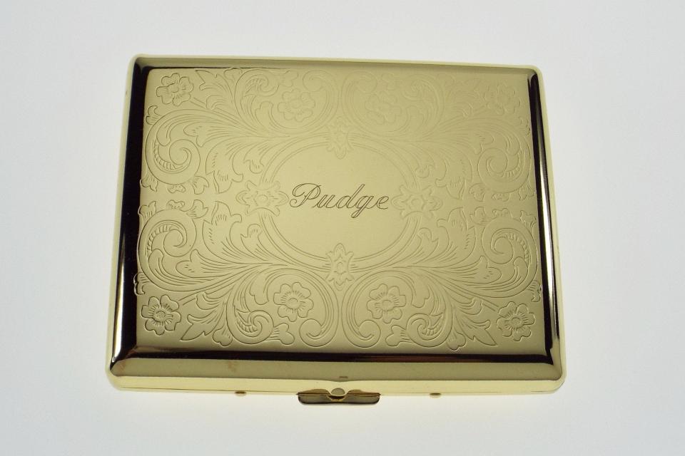 Cigarette Case Personalized Golden 100s Scrolling Design Custom Engraved Double Sided Case -Hand Engraved