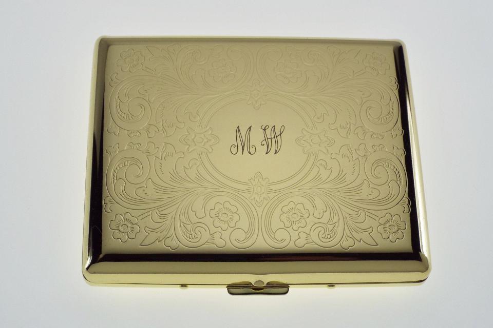 Cigarette Case Personalized Golden 100s Scrolling Design Custom Engraved Double Sided Case  -Hand Engraved