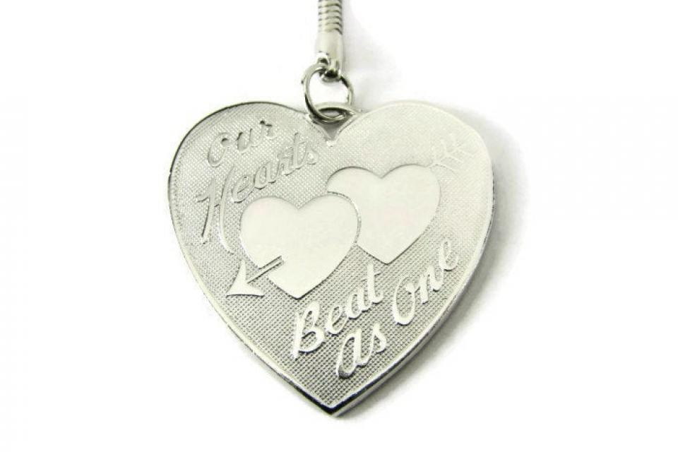 Personalized Keychain Custom Engraved Silver Heart Couples Key Chain -Hand Engraved