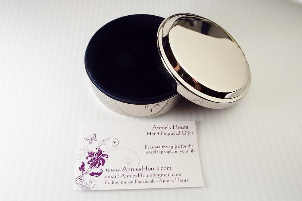 Custom Engraved Jewelry Box High Polish Round Silver Trinket Box - Hand Engraved