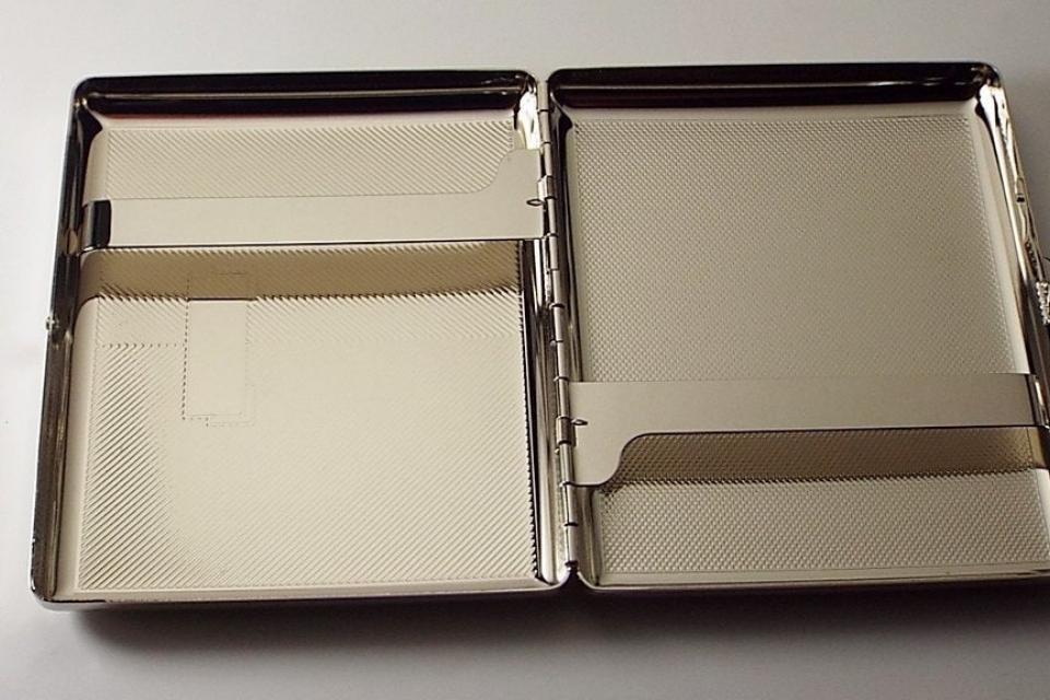 Custom Engraved Cigarette Case Personalized Double Sided 100s Textured Design Case -Hand Engraved