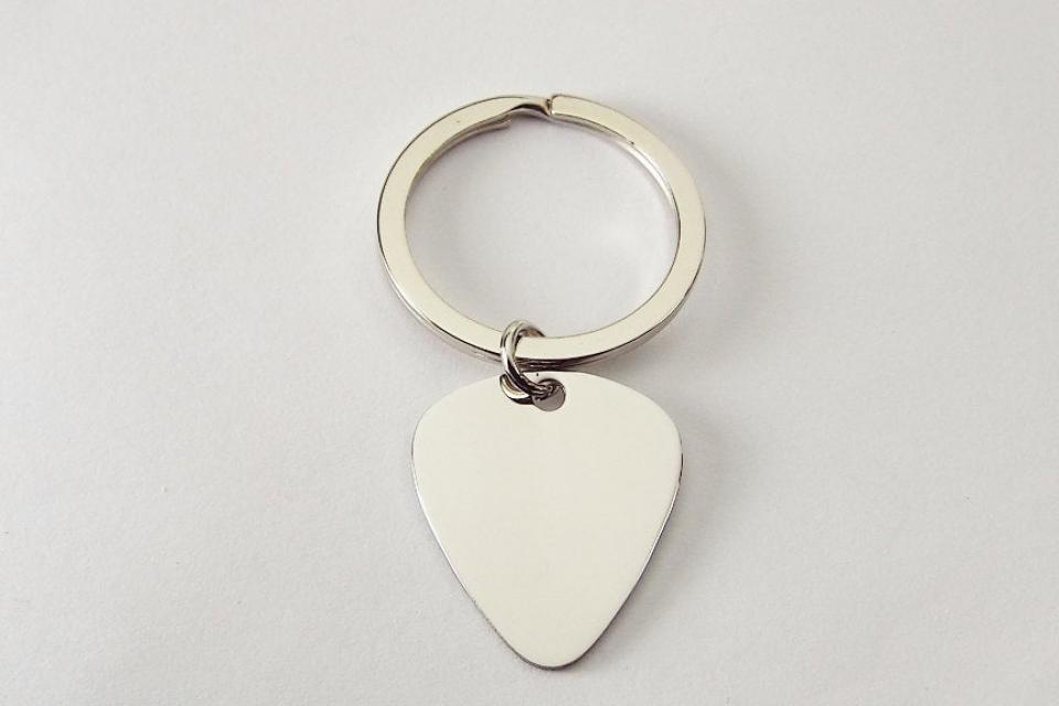 Custom Engraved Personalized High Polish Guitar Pick Key chain - Hand Engraved