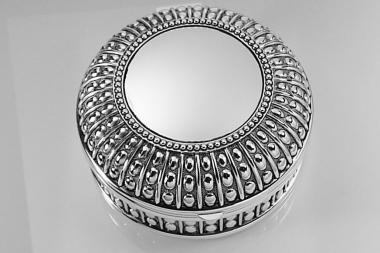 Personalized Large Round Antique Beaded Design Jewelry Box Silver Plated Custom Engraved - Hand Engraved